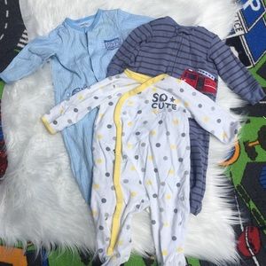 BUNDLE 3 long sleeve footsies pajamas